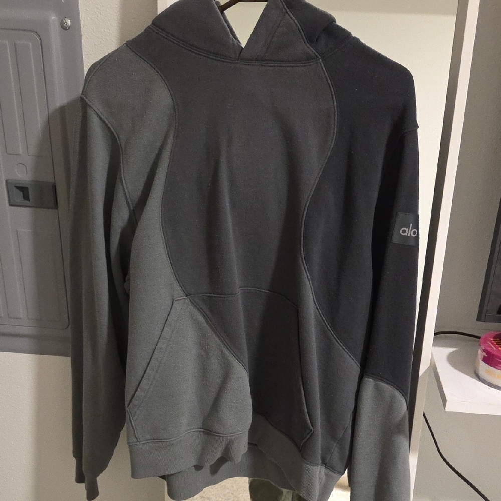 Women's Alo Make Waves Hoodie